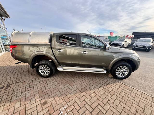 2017 Mitsubishi L200 2.4 Double Cab DI-D 178 Titan 4WD