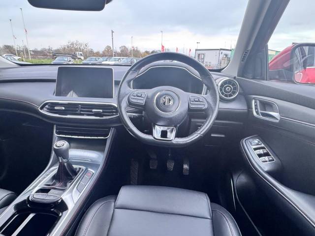 2022 MG MG HS 1.5 T-GDI Excite 5dr