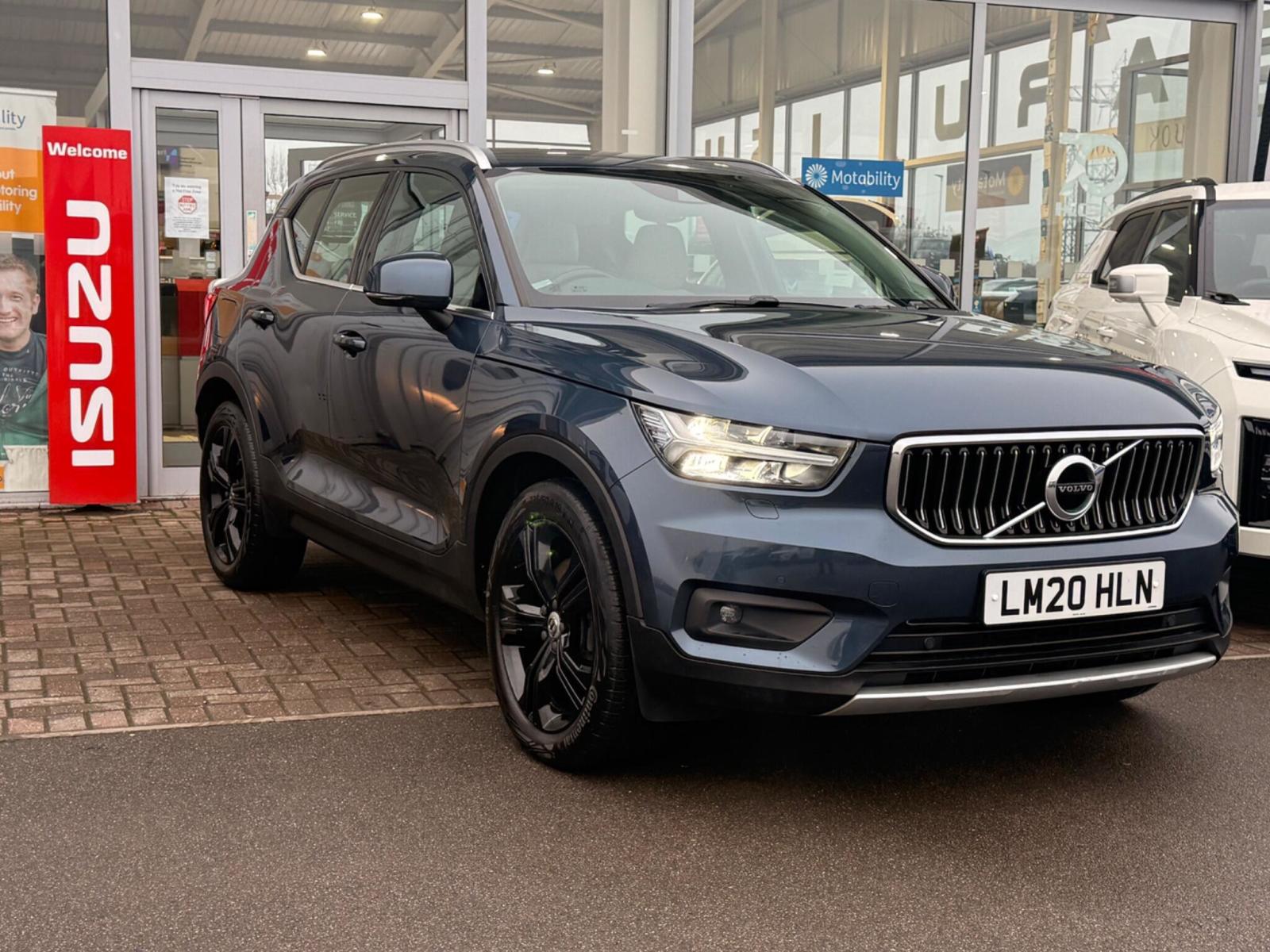 2020 Volvo XC40