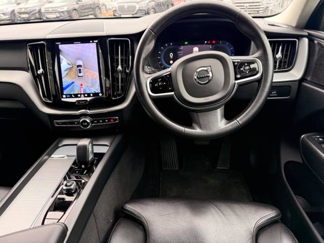 2023 Volvo XC60 2.0 B4D Plus Dark 5dr AWD Geartronic