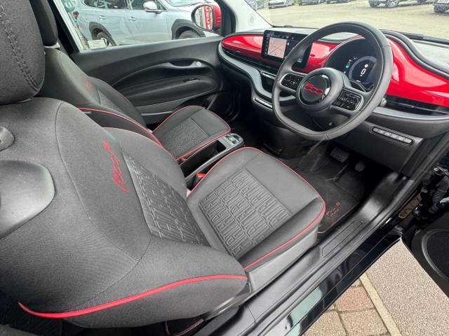 2022 Fiat 500e 0.0 87kW Red 42kWh 3dr Auto
