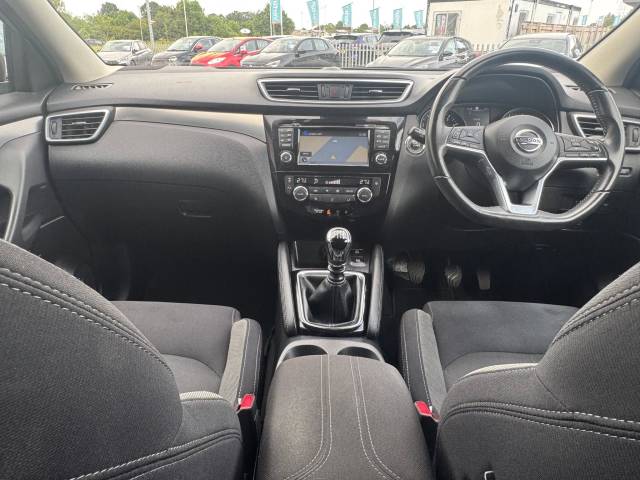 2017 Nissan Qashqai 1.2 DiG-T N-Connecta 5dr